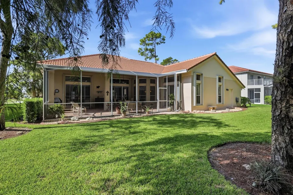 606 CYPRESS GREEN CIRCLE Wellington, FL 33414