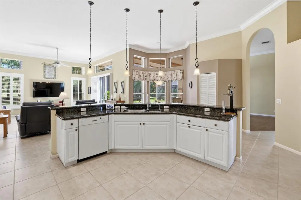 606 CYPRESS GREEN CIRCLE Wellington, FL 33414