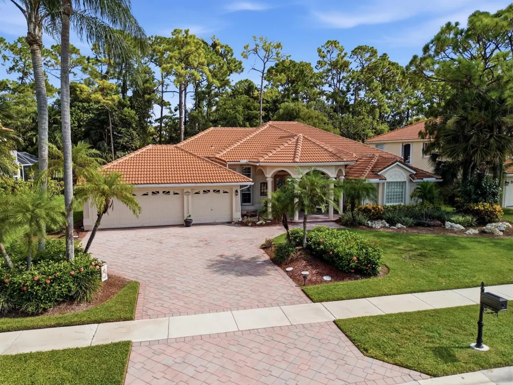 606 CYPRESS GREEN CIRCLE Wellington, FL 33414