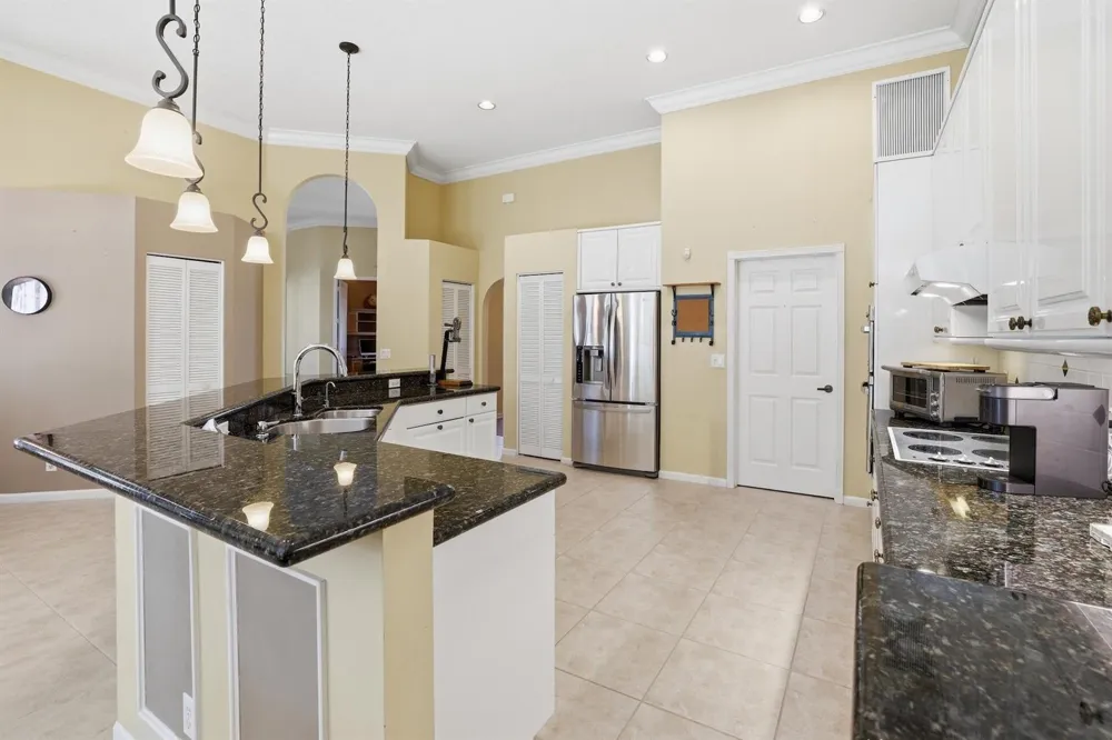 606 CYPRESS GREEN CIRCLE Wellington, FL 33414
