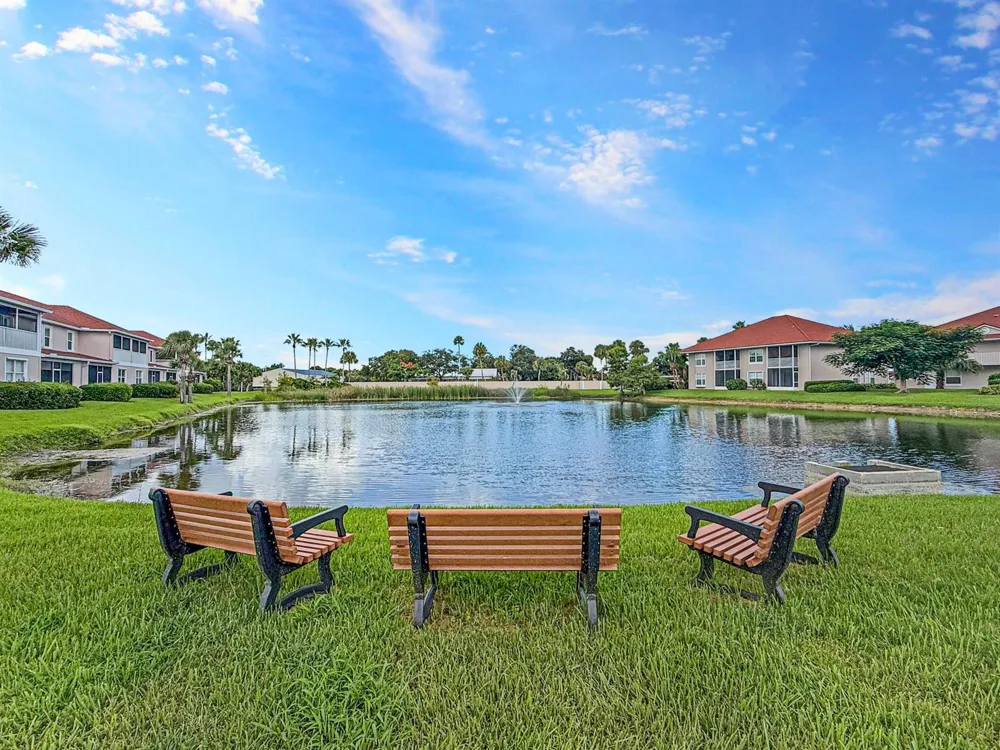 295 Grand Royale Circle #202 Vero Beach, FL 32962