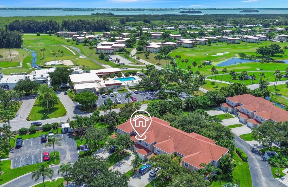 295 Grand Royale Circle #202 Vero Beach, FL 32962
