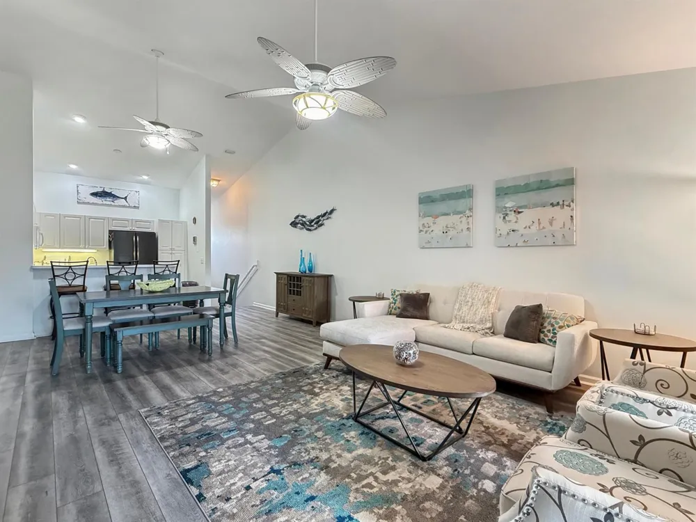 295 Grand Royale Circle #202 Vero Beach, FL 32962