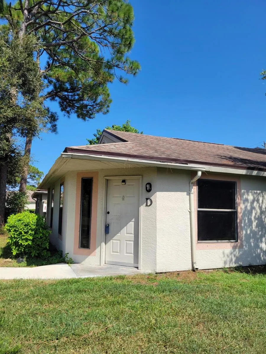 2837 STONEWAY LANE #D Fort Pierce, FL 34982