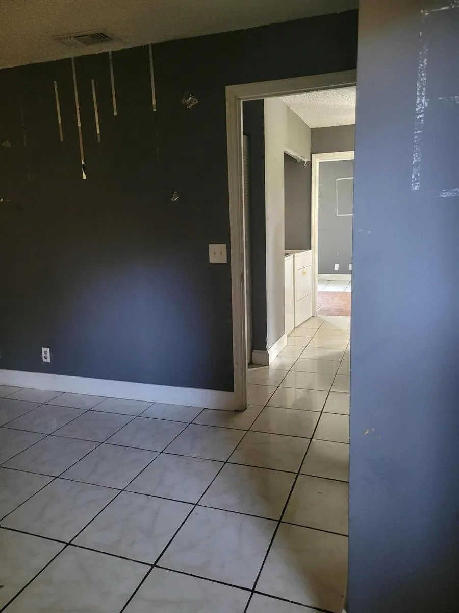 2837 STONEWAY LANE #D Fort Pierce, FL 34982
