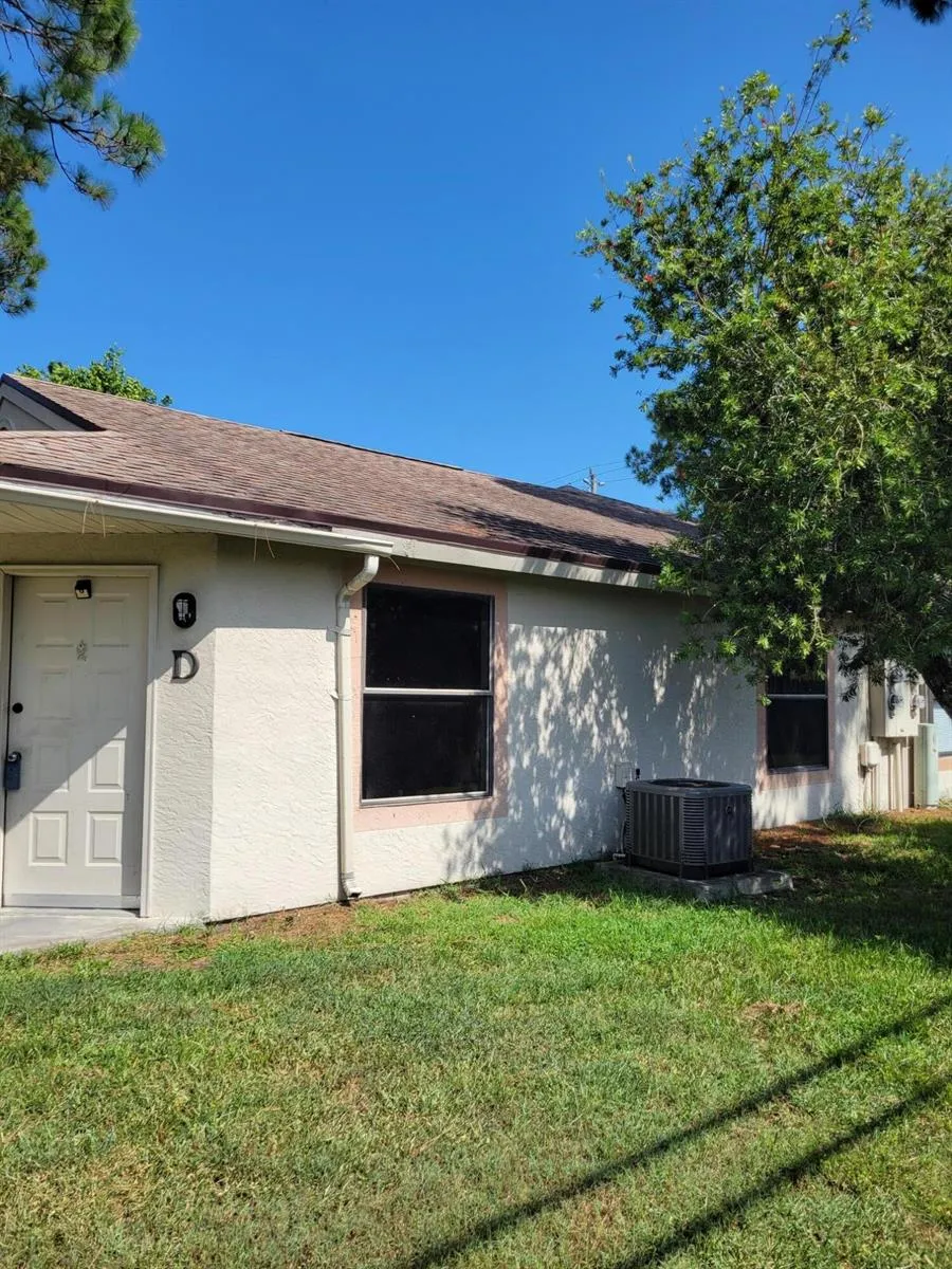 2837 STONEWAY LANE #D Fort Pierce, FL 34982