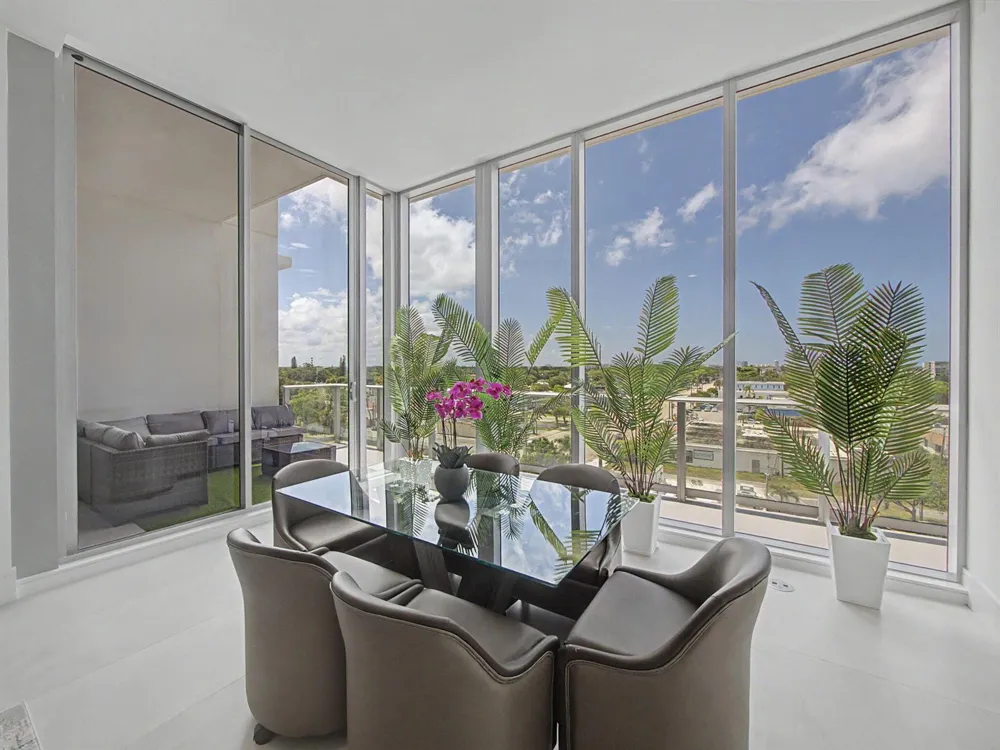 220 Lake Shore Drive #621 Lake Park, FL 33403