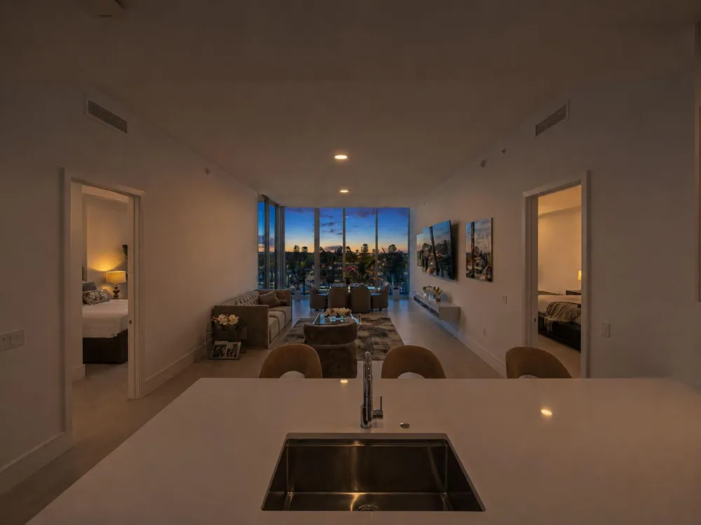 220 Lake Shore Drive #621 Lake Park, FL 33403