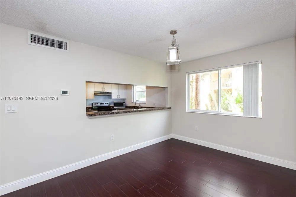 771 Pine Island Rd #214 Plantation, FL 33324