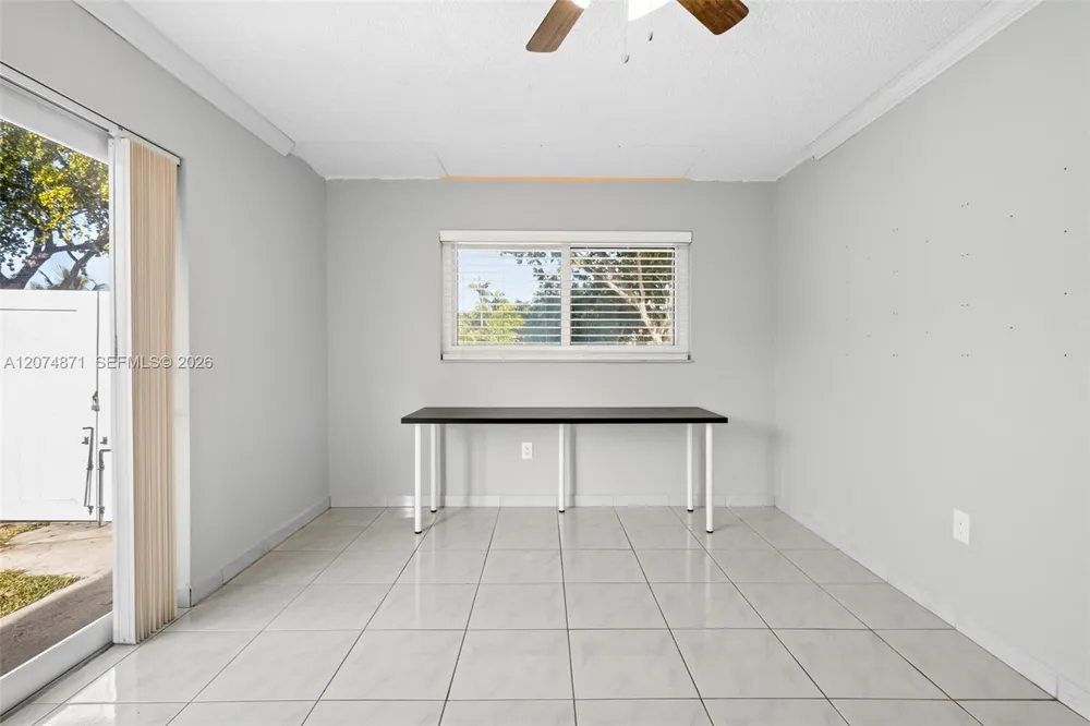 225 SW 102nd Pl Sweetwater, FL 33174