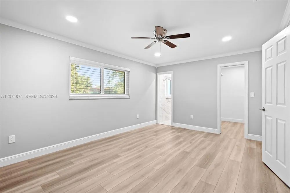 225 SW 102nd Pl Sweetwater, FL 33174