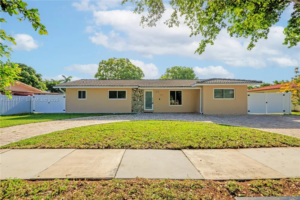 225 SW 102nd Pl Sweetwater, FL 33174
