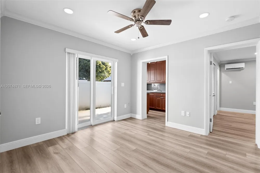 225 SW 102nd Pl Sweetwater, FL 33174