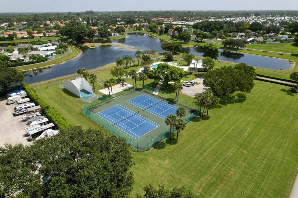 9060 CHRYSANTHEMUM DRIVE Boynton Beach, FL 33472