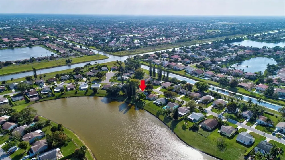 9060 CHRYSANTHEMUM DRIVE Boynton Beach, FL 33472