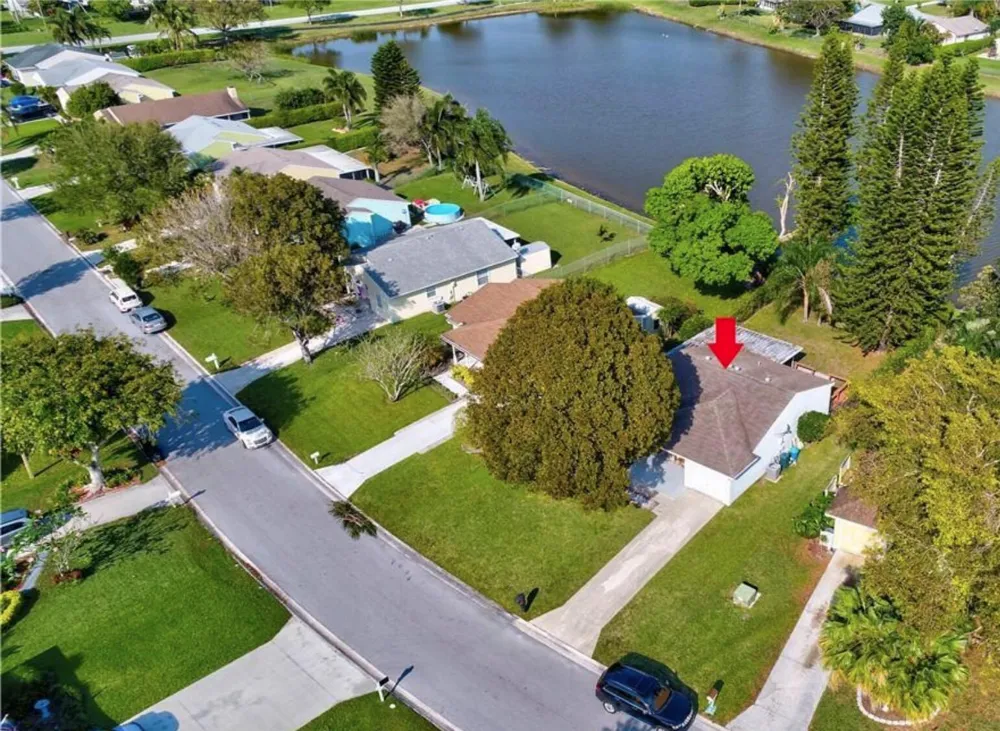 9060 CHRYSANTHEMUM DRIVE Boynton Beach, FL 33472