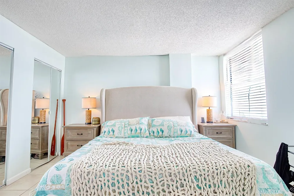 111 BRINY AVENUE #27-12 Pompano Beach, FL 33062
