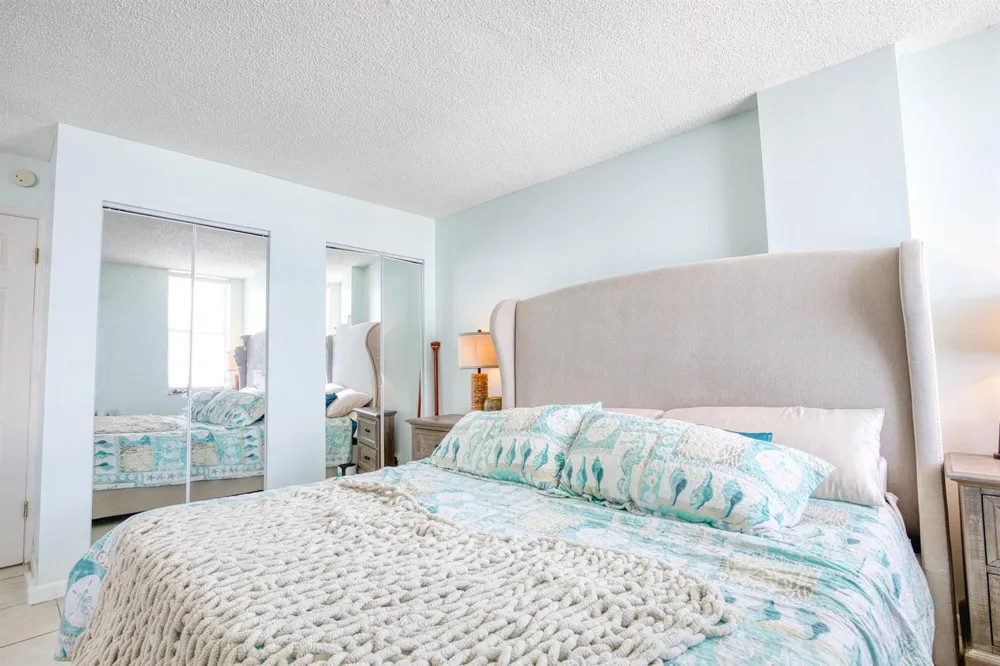 111 BRINY AVENUE #27-12 Pompano Beach, FL 33062