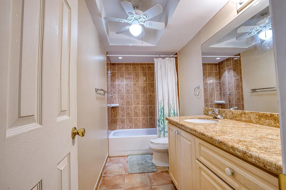 111 BRINY AVENUE #27-12 Pompano Beach, FL 33062