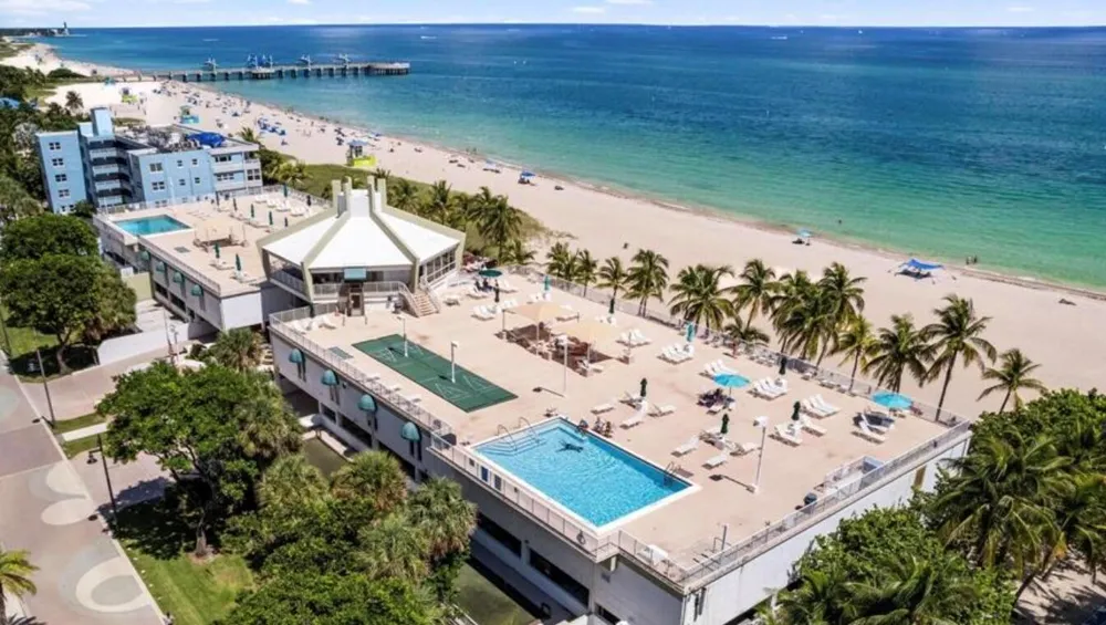 111 BRINY AVENUE #27-12 Pompano Beach, FL 33062