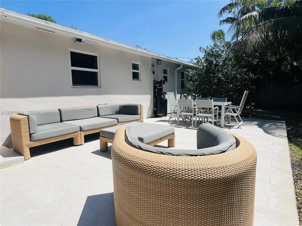 1720 SW 4th St #1720 Fort Lauderdale, FL 33312