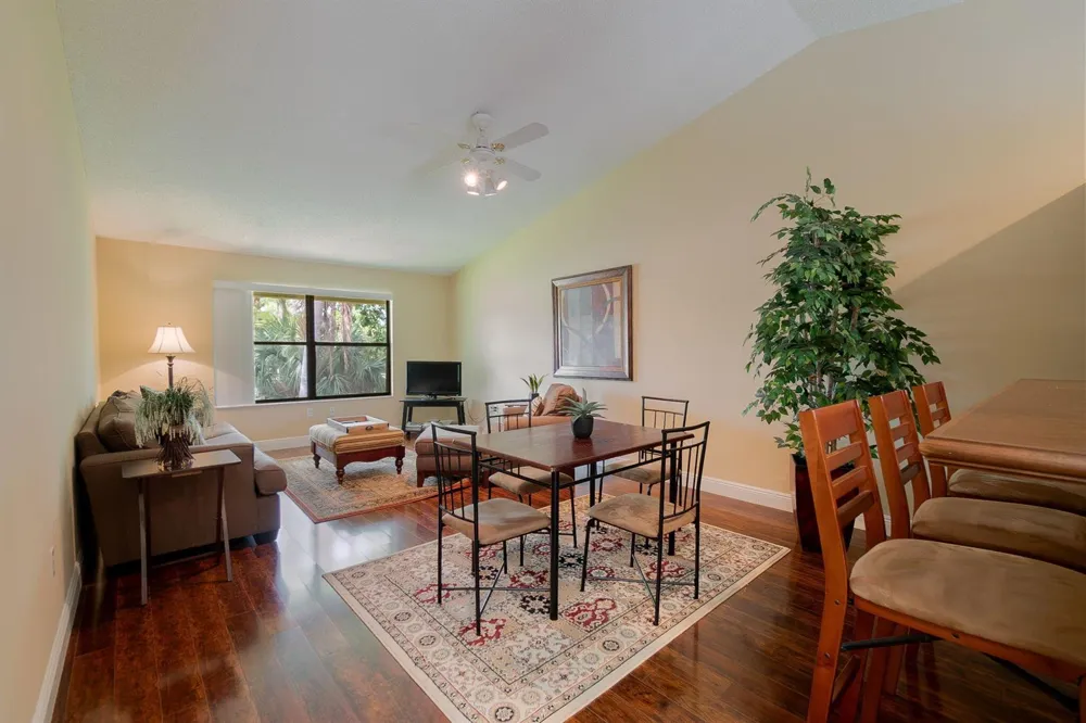 13095 Belhaven Court Wellington, FL 33414