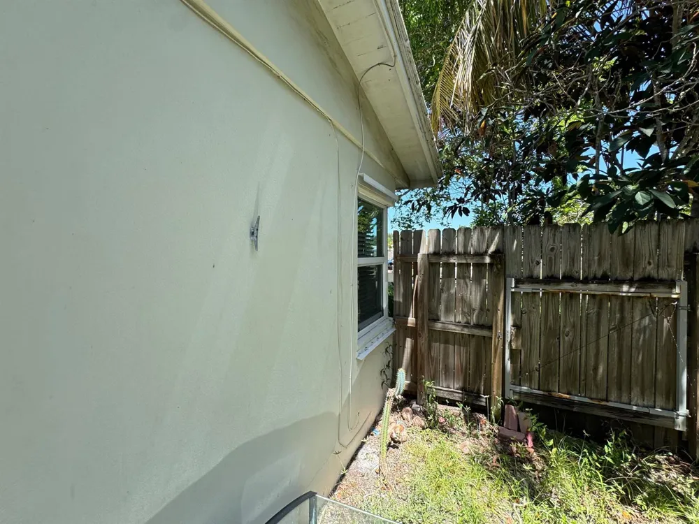 1450 NE 32ND STREET Pompano Beach, FL 33064
