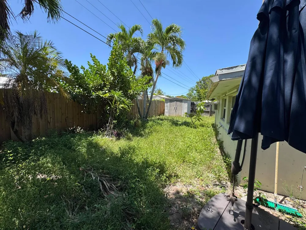 1450 NE 32ND STREET Pompano Beach, FL 33064
