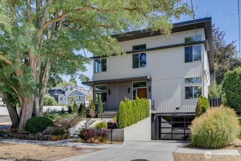 3454 33rd Avenue W