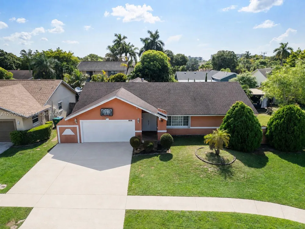 4450 NW 71st Ave Lauderhill, FL 33319