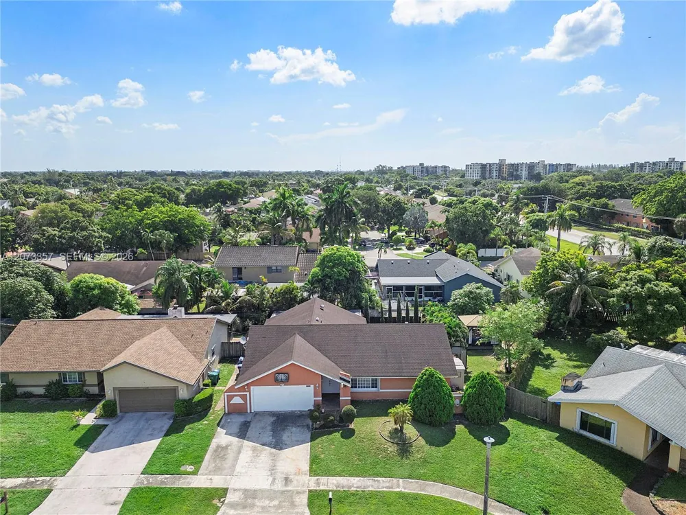 4450 NW 71st Ave Lauderhill, FL 33319