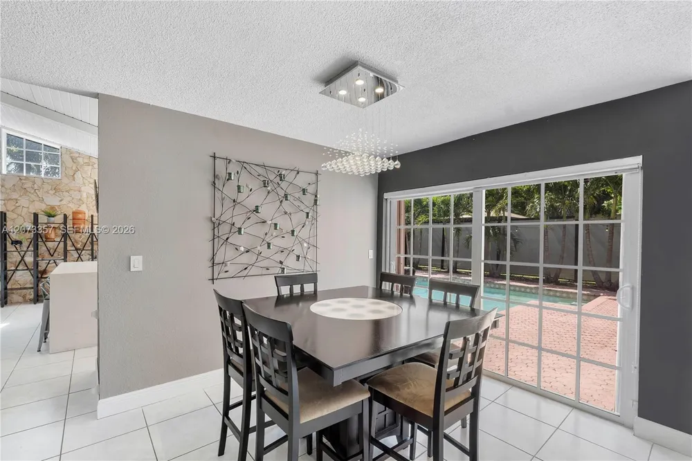 4450 NW 71st Ave Lauderhill, FL 33319