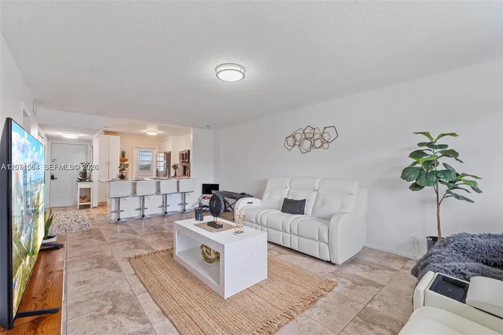 8161 SW 24Th Ct #404 Davie, FL 33324