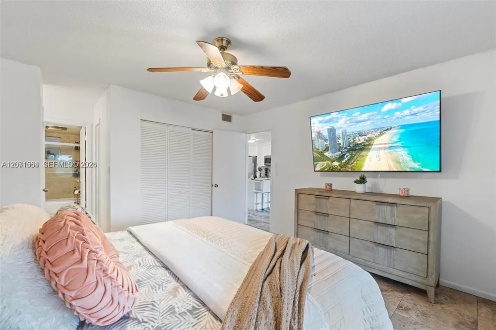 8161 SW 24Th Ct #404 Davie, FL 33324