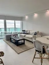 100 Bayview Dr #2010 Sunny Isles Beach, FL 33160