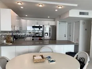 100 Bayview Dr #2010 Sunny Isles Beach, FL 33160
