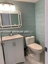 100 Bayview Dr #2010 Sunny Isles Beach, FL 33160