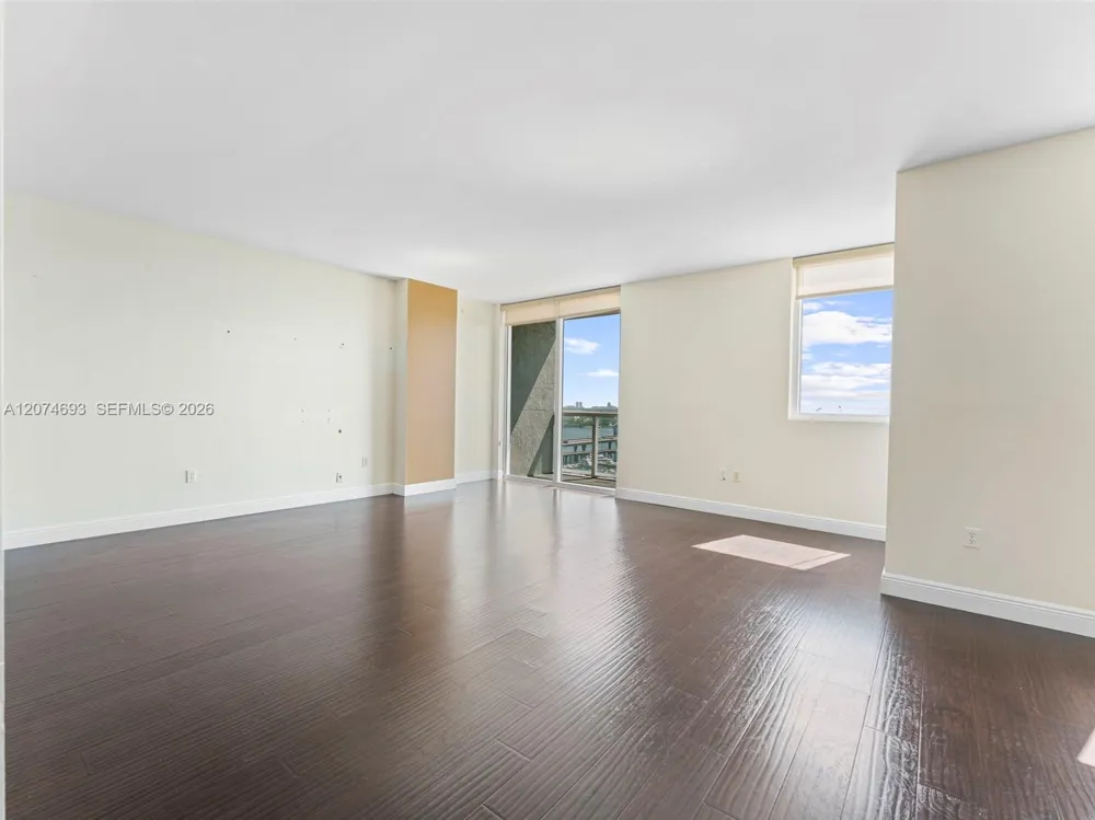 244 Biscayne Blvd #1803 Miami, FL 33132