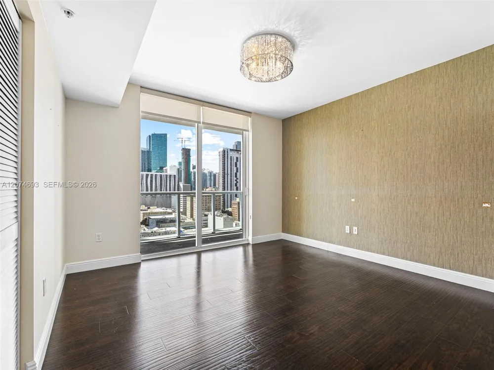 244 Biscayne Blvd #1803 Miami, FL 33132