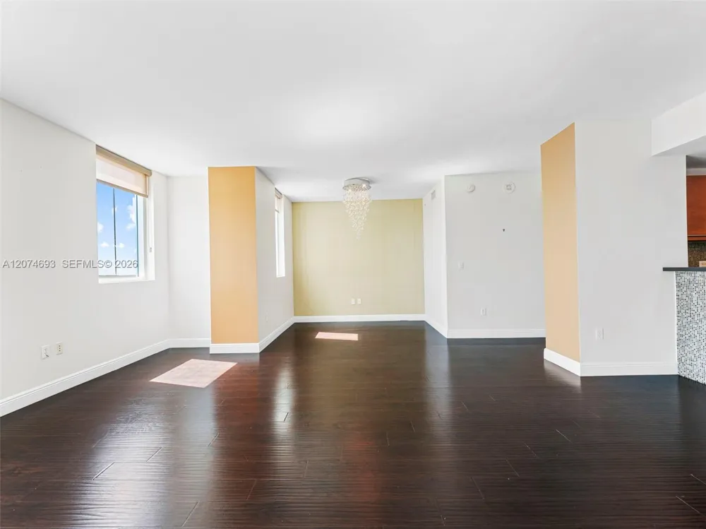 244 Biscayne Blvd #1803 Miami, FL 33132