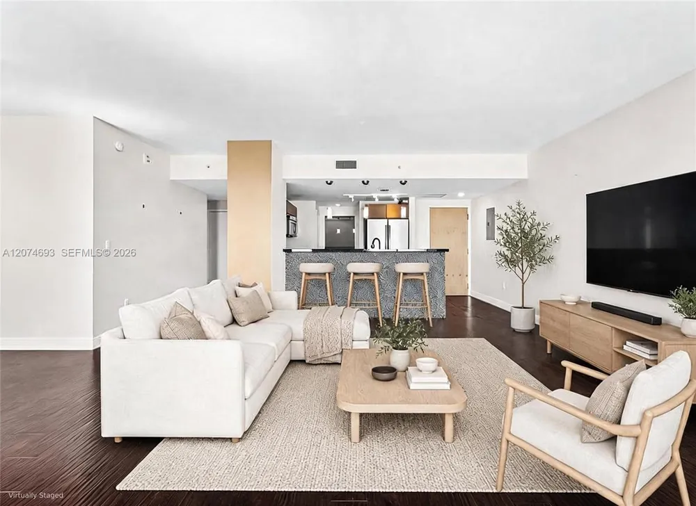 244 Biscayne Blvd #1803 Miami, FL 33132