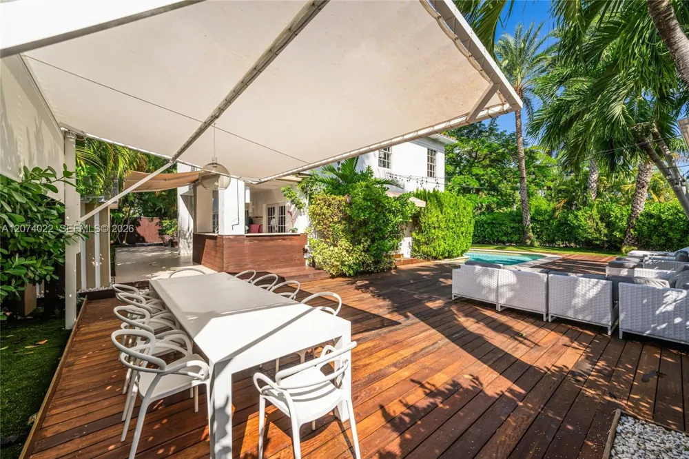 140 Hibiscus Dr Miami Beach, FL 33139