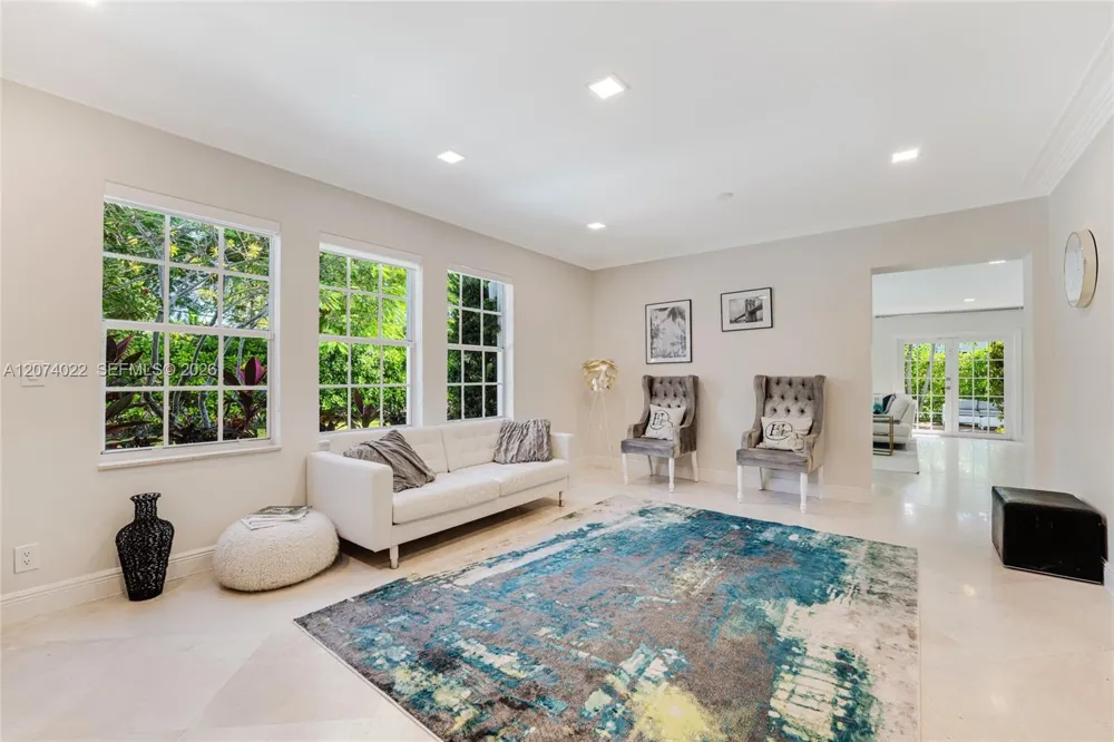 140 Hibiscus Dr Miami Beach, FL 33139