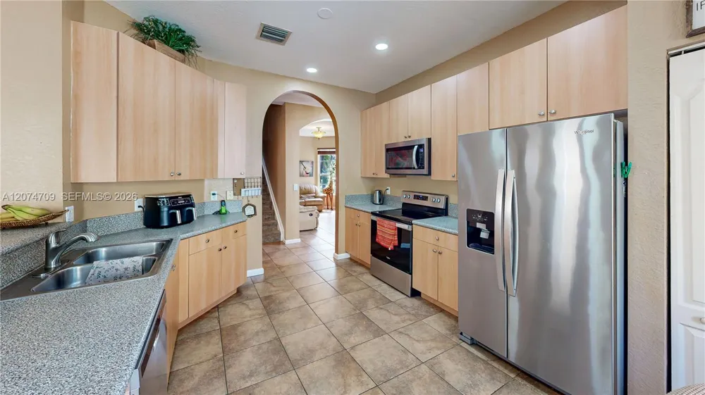 2215 Portofino Ave Homestead, FL 33033