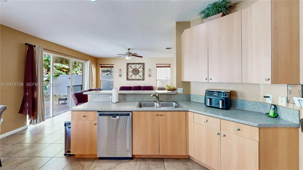 2215 Portofino Ave Homestead, FL 33033