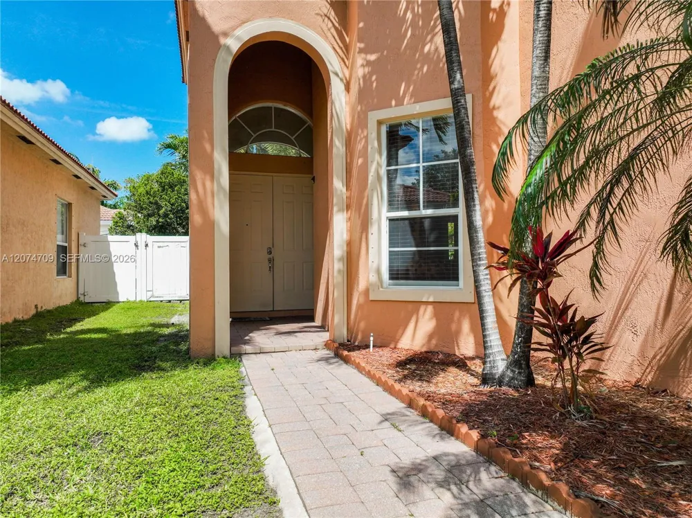 2215 Portofino Ave Homestead, FL 33033