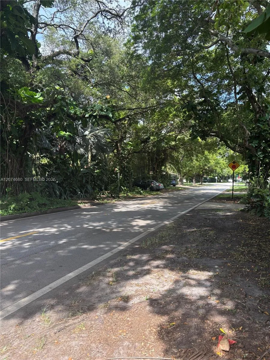 447 Blue Rd Coral Gables, FL 33146