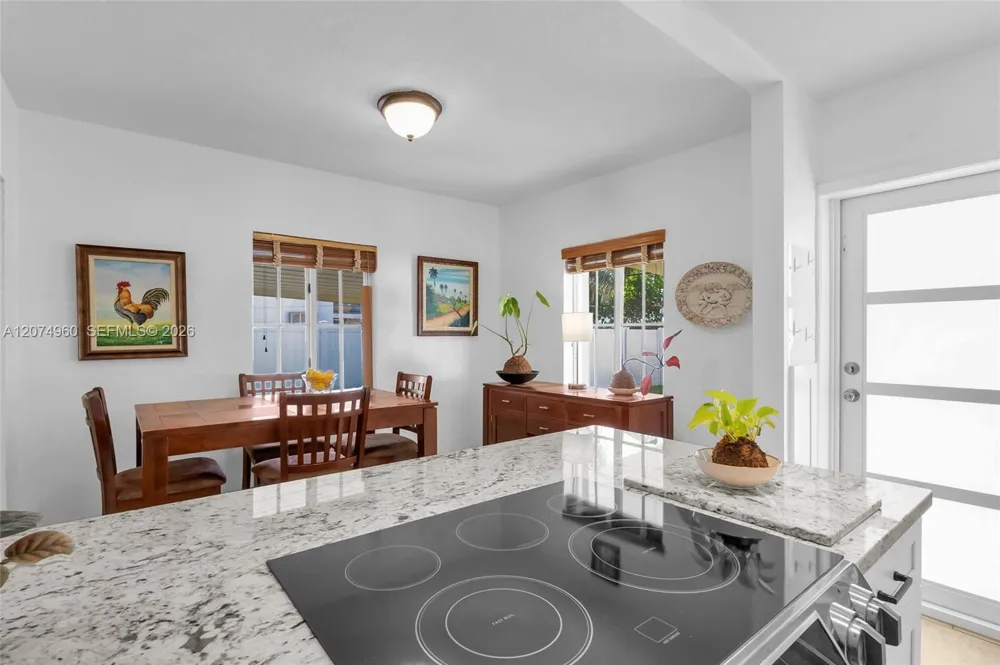 6387 SW 42nd St South Miami, FL 33155