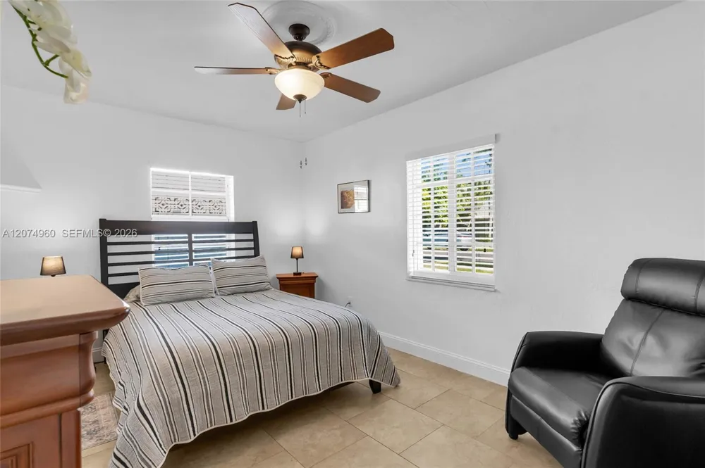 6387 SW 42nd St South Miami, FL 33155