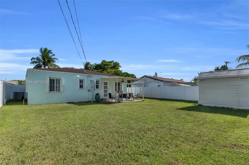 6387 SW 42nd St South Miami, FL 33155